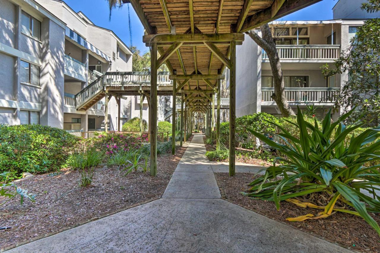 Coastal Oasis With Pool - Walk To Coligny Beach Park Pulau Hilton Head Luaran gambar